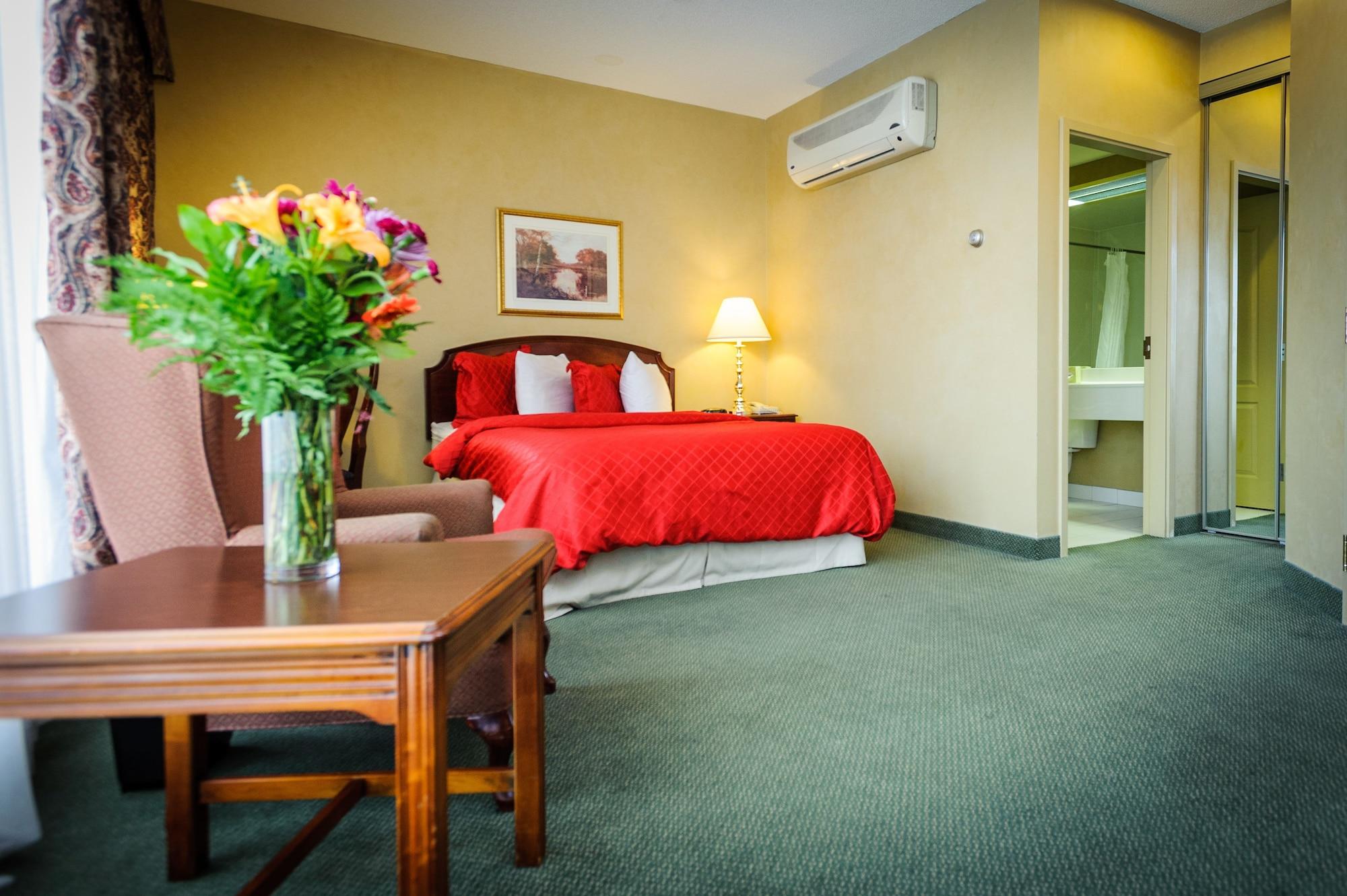 Peterborough Inn & Suites Hotel Dış mekan fotoğraf