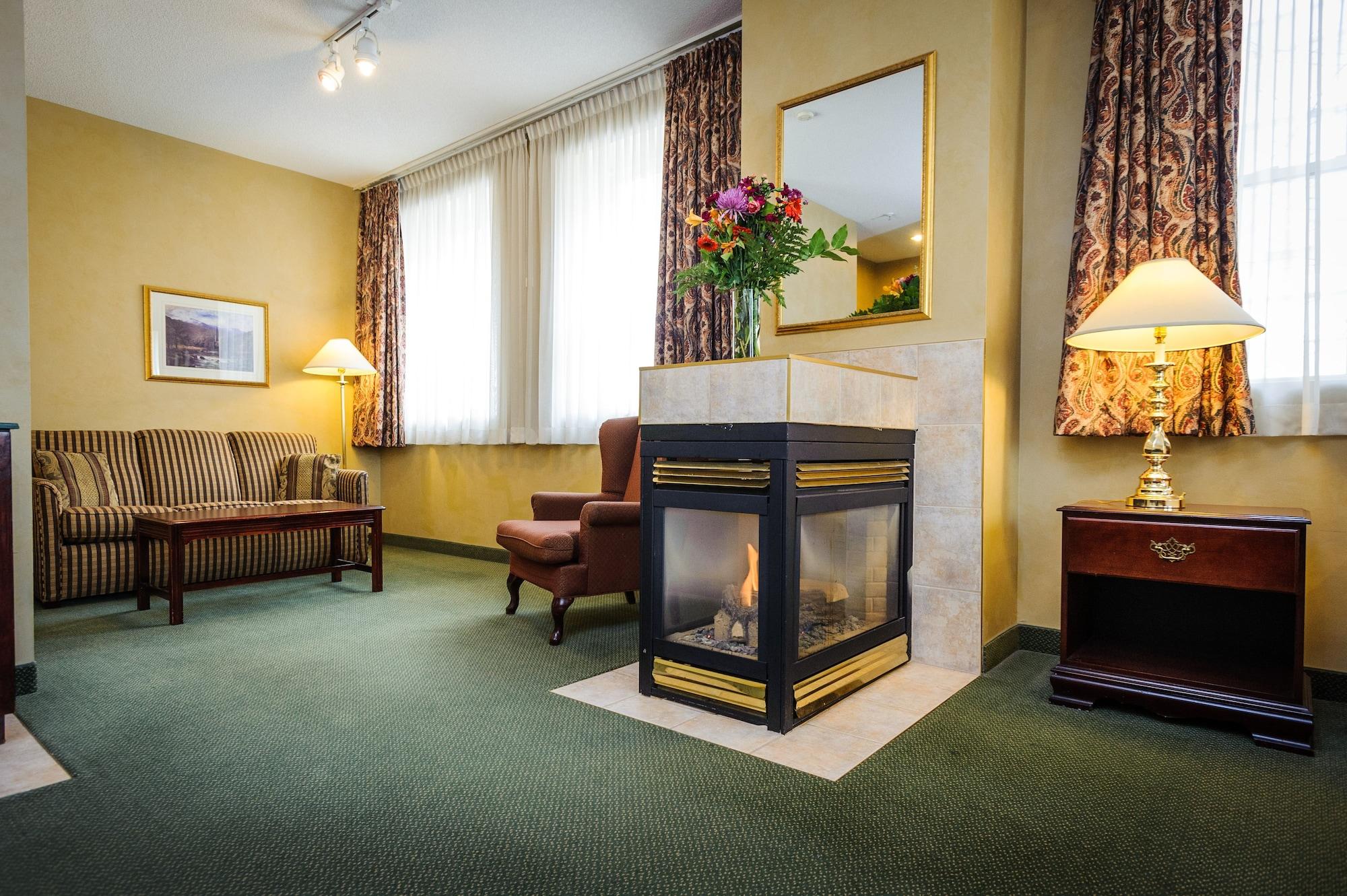 Peterborough Inn & Suites Hotel Dış mekan fotoğraf