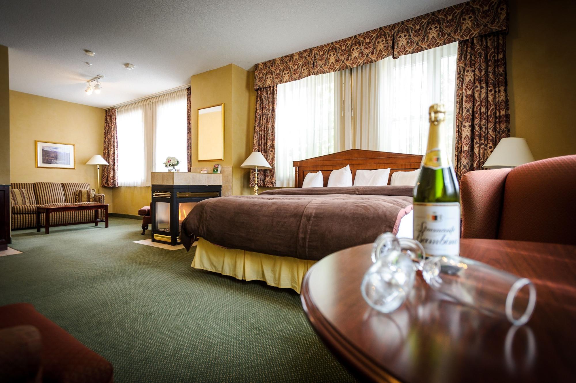 Peterborough Inn & Suites Hotel Dış mekan fotoğraf