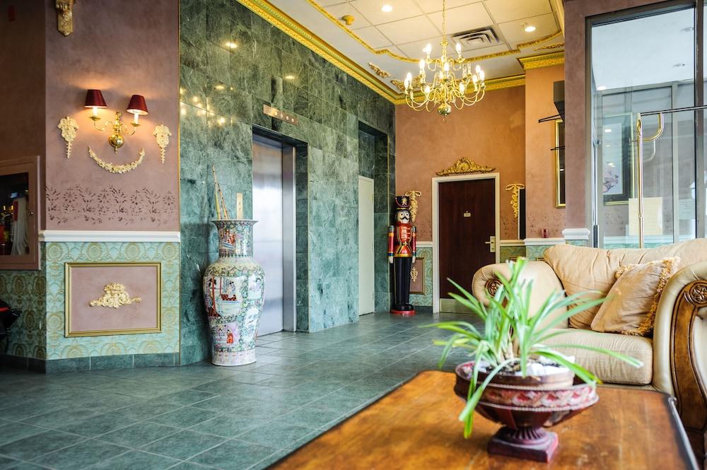 Peterborough Inn & Suites Hotel Dış mekan fotoğraf