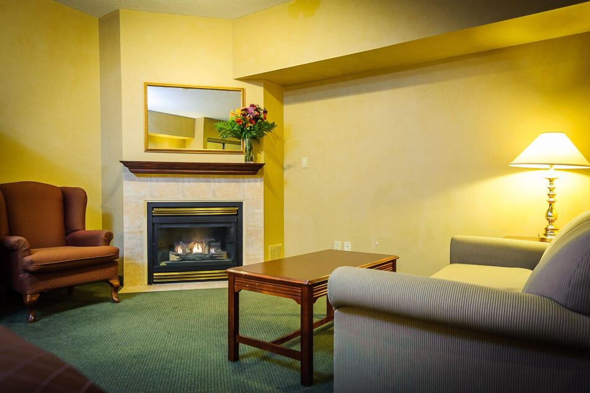 Peterborough Inn & Suites Hotel Dış mekan fotoğraf