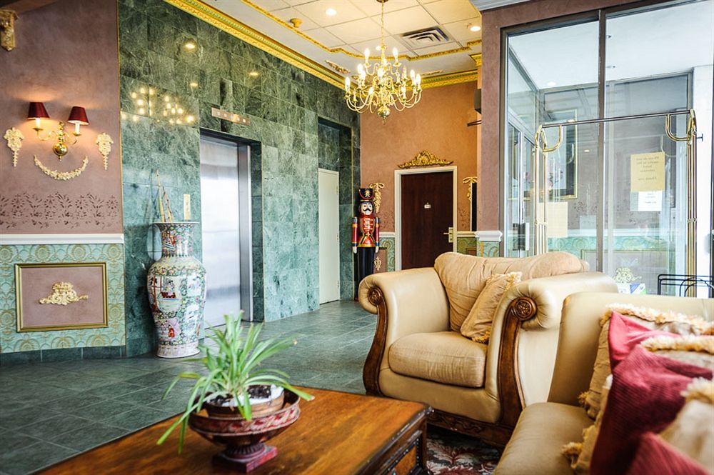 Peterborough Inn & Suites Hotel Dış mekan fotoğraf