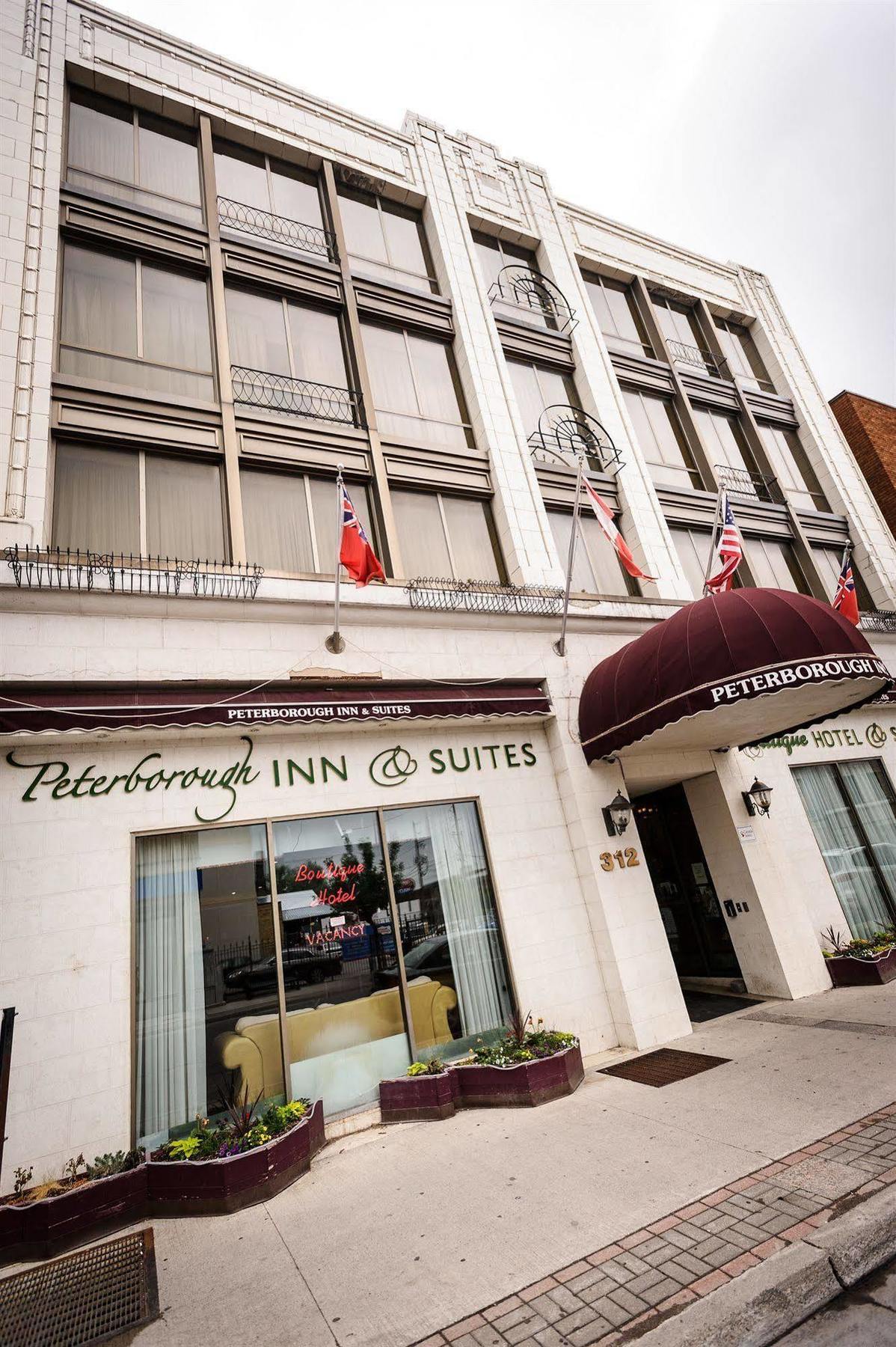 Peterborough Inn & Suites Hotel Dış mekan fotoğraf